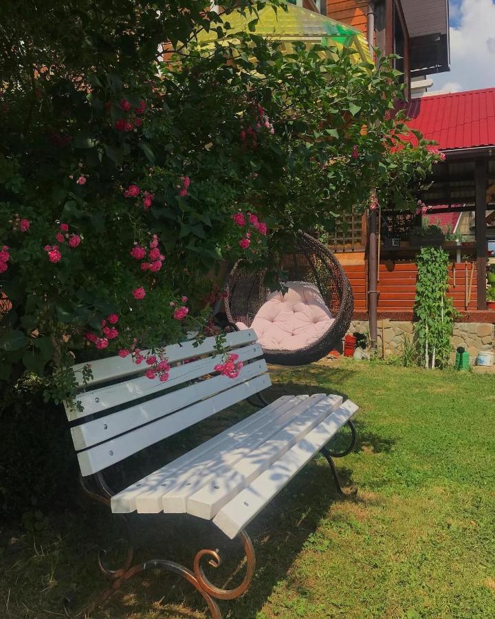 Karpats'Kyi Kalejdoskop Hotel Slavske Exterior foto